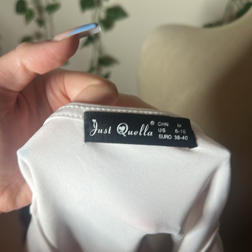 Just Quella White O-Ring Longsleeve Crop Top - Picture 5 of 5